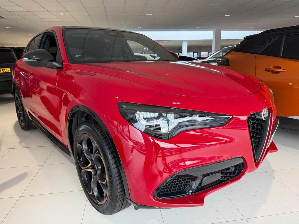 Alfa Romeo Stelvio 2 2.0T Intensa Suv Q4 Awd Euro 6 Red