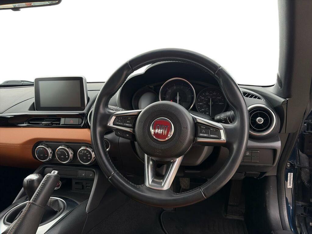 Fiat 124 Spider Lusso Blue #12