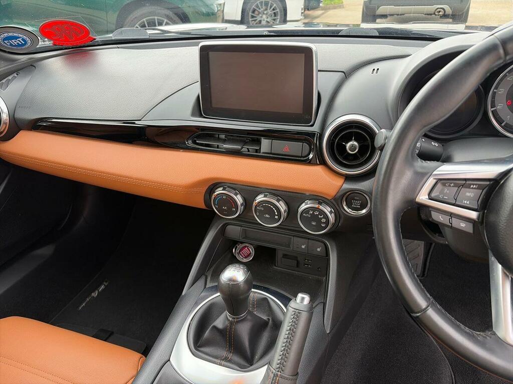 Fiat 124 Spider Lusso Blue #15