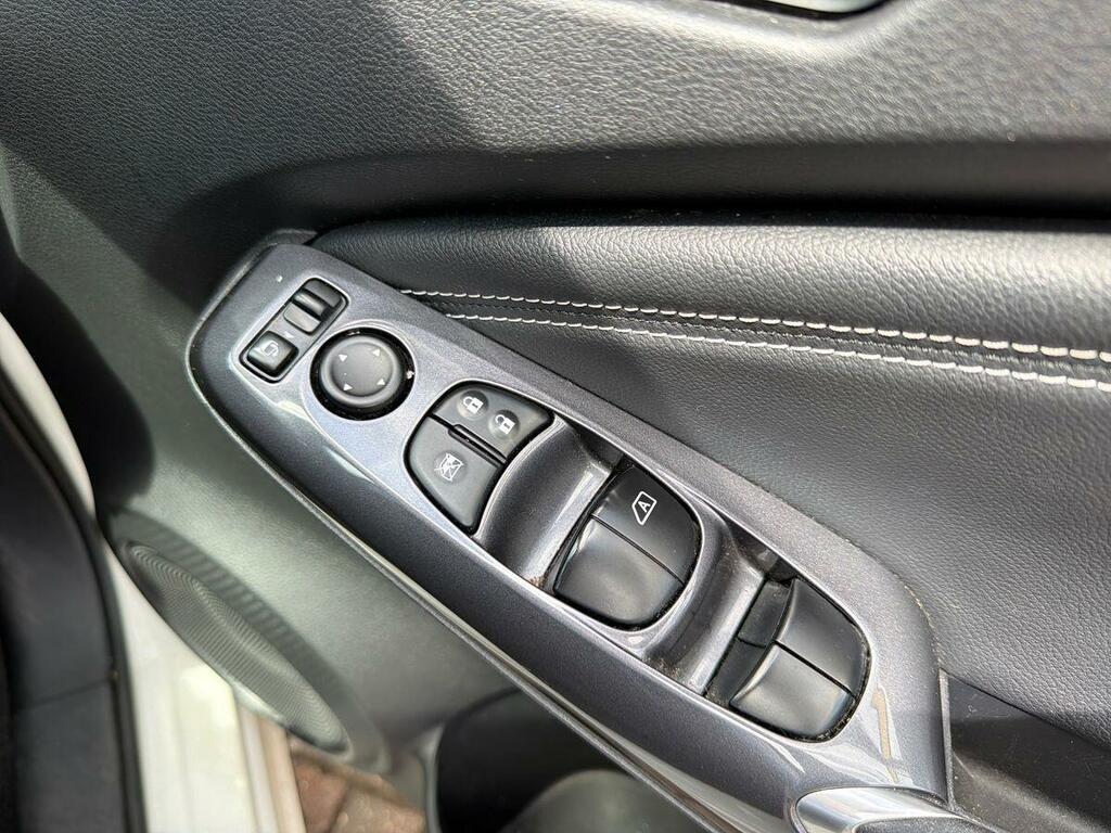 Nissan Juke N-connecta Grey #17