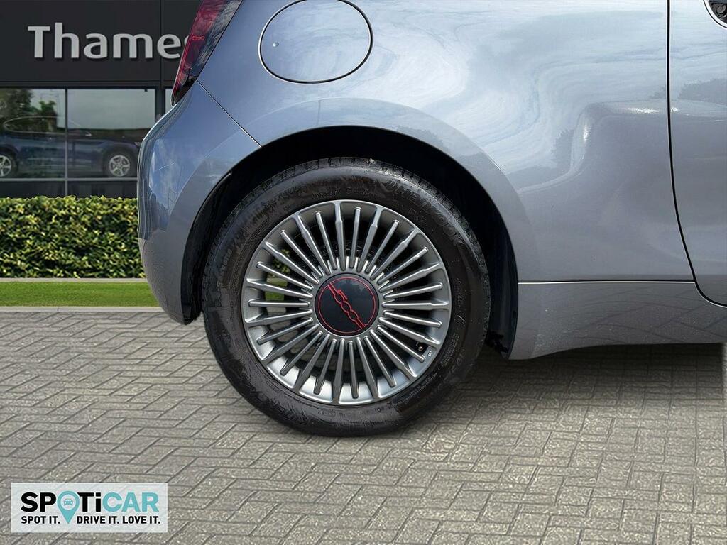 Fiat 500E 500 87Kw Red Black #9