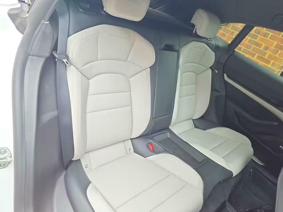 Porsche Taycan Performance Plus 93.4Kwh Turbo Cross Turismo E  #4