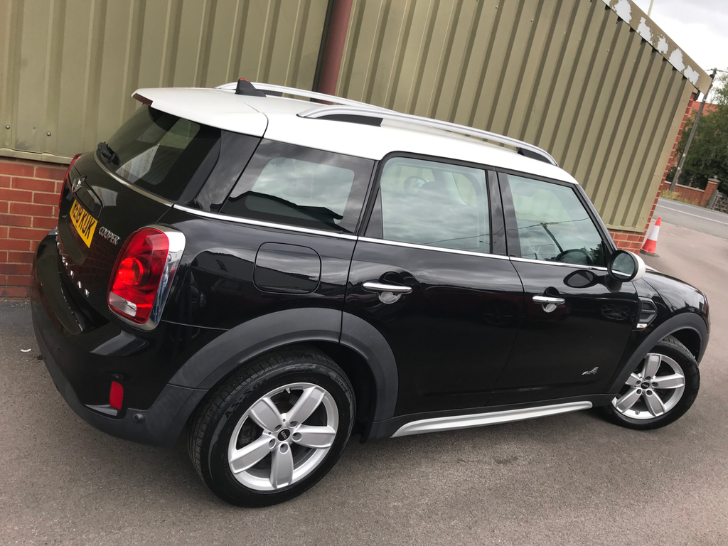 Mini Countryman 1.5 Cooper Suv All4 Euro 6 Ss RE18KUK Black #2