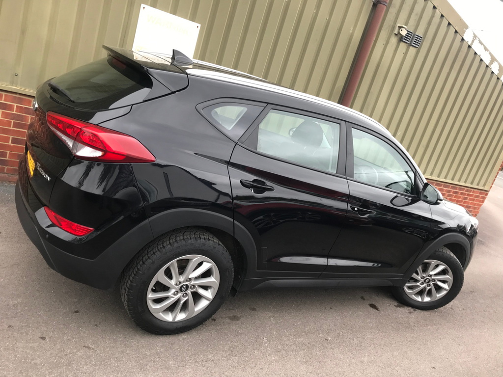 Hyundai Tucson 1.6 Gdi Blue Drive Se Suv Euro 6 EX18FHL #2