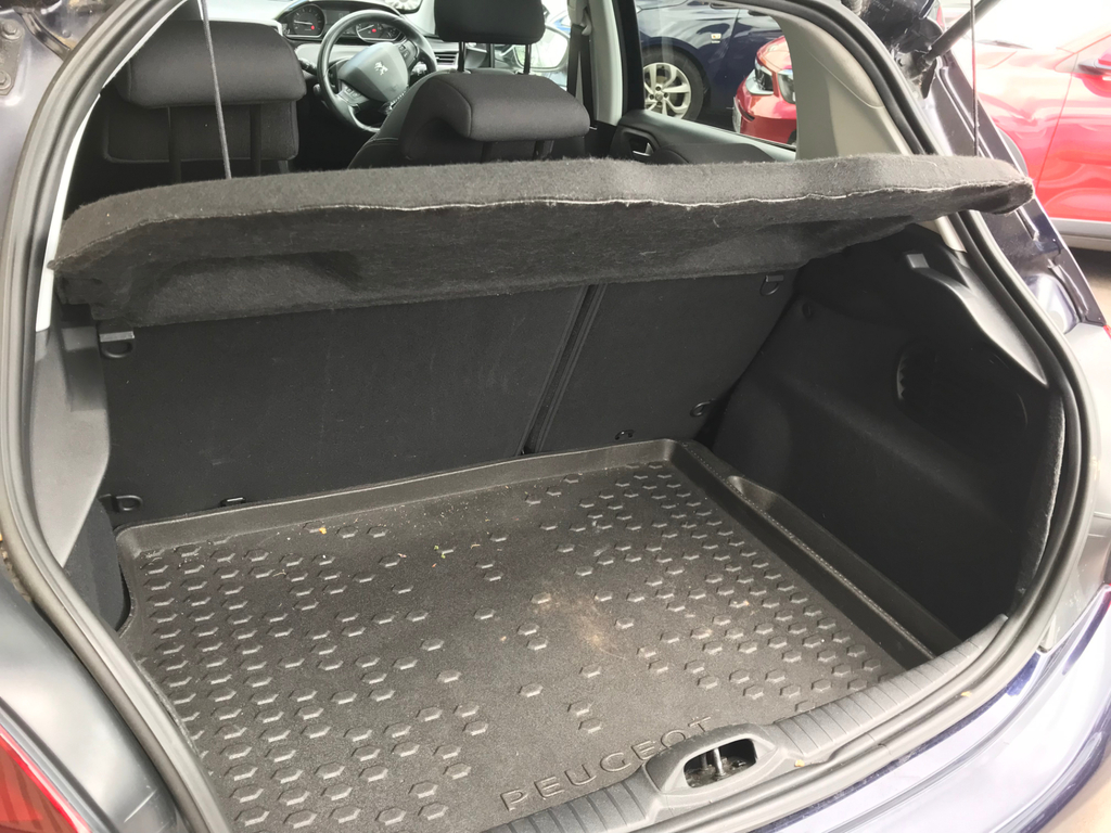 Peugeot 208 1.2 Puretech Allure Premium Hatchback M OU18YGY #3