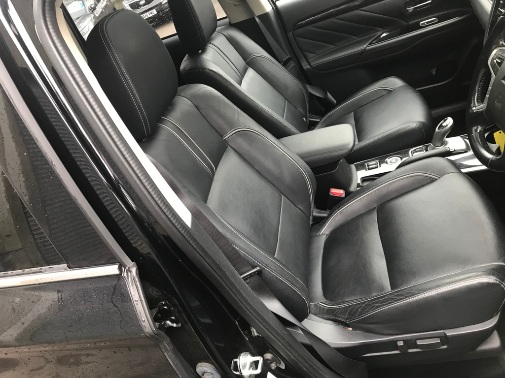 Mitsubishi Outlander 2.0H 12Kwh Gx4h Suv Plug-in Hybrid Cvt #3