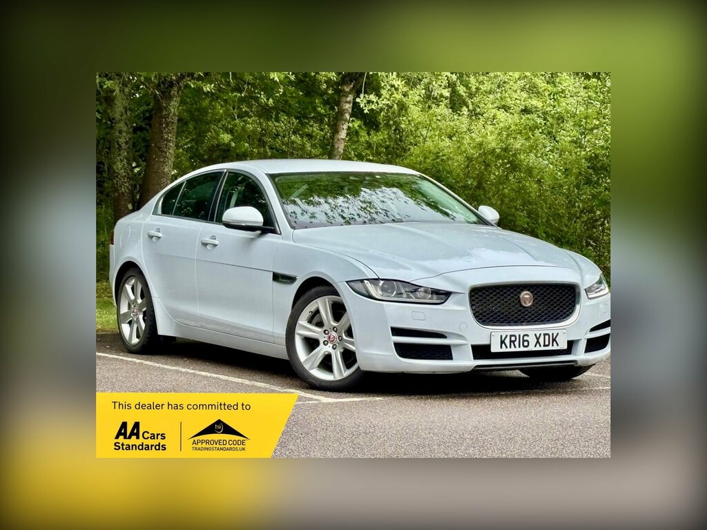 Jaguar XE 2.0 Gtdi Portfolio Euro 6 Ss White