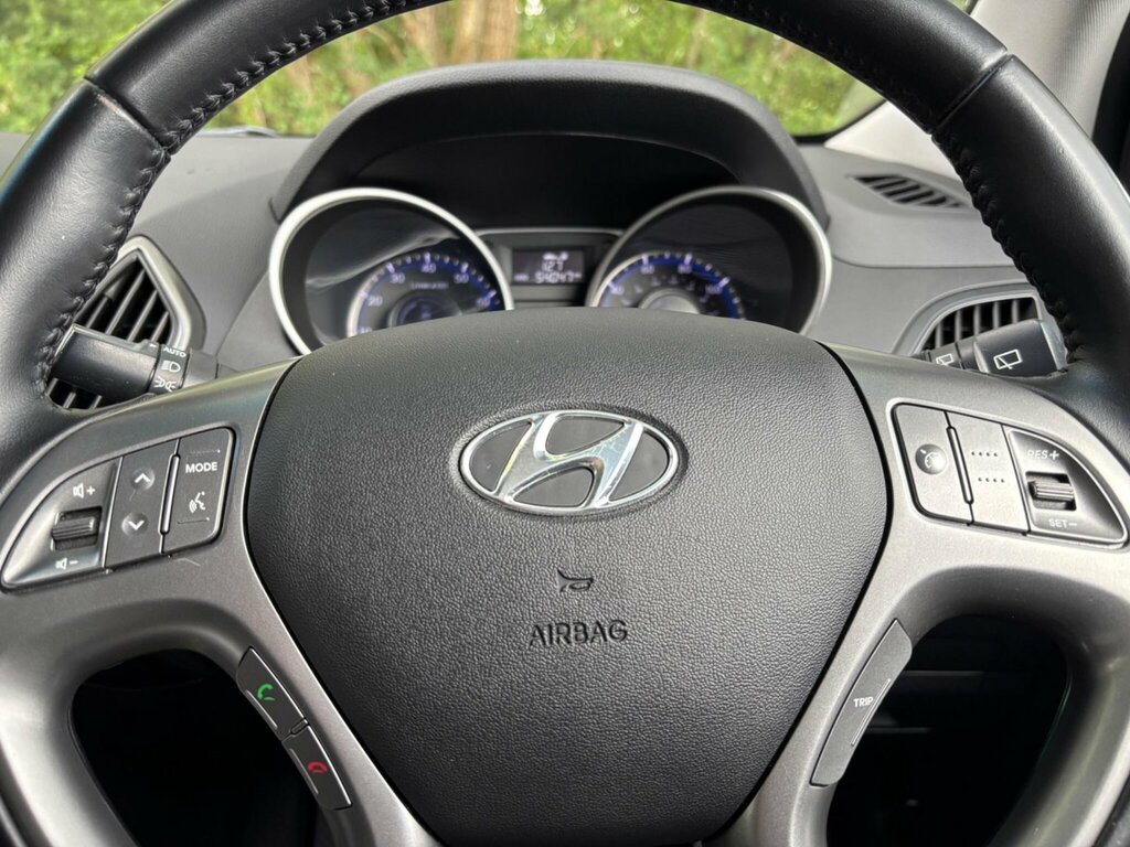 Hyundai Ix35 Suv Black #39