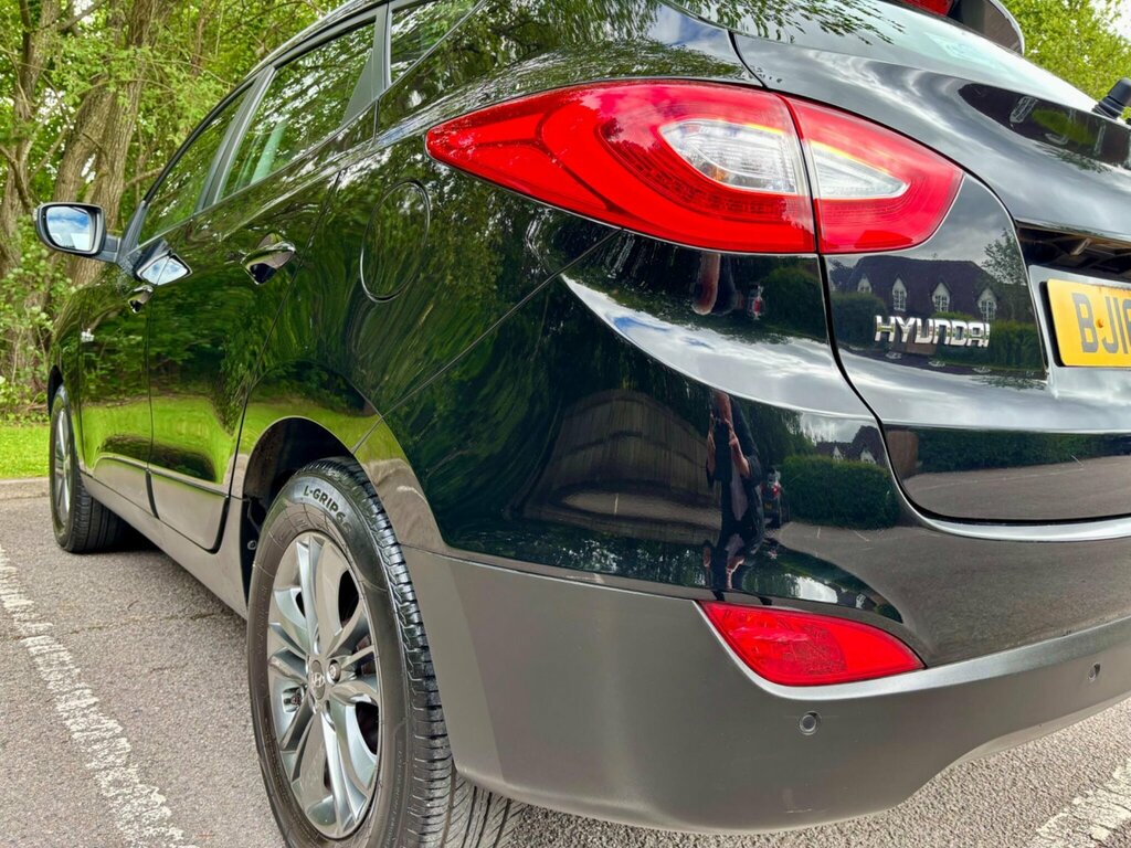 Hyundai Ix35 Suv Black #25