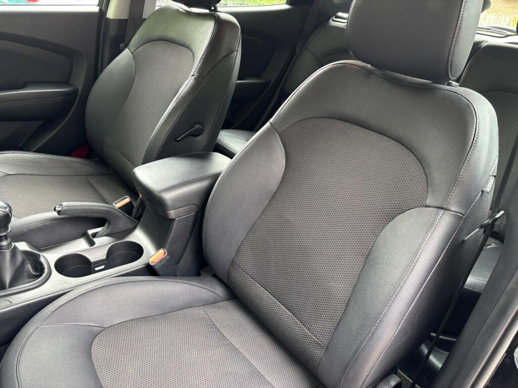 Hyundai Ix35 Suv Black #8