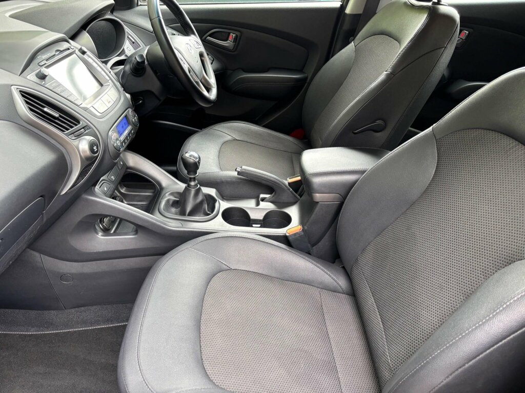 Hyundai Ix35 Suv Black #7
