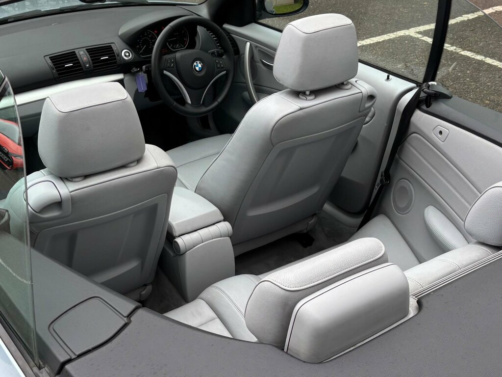 BMW 1 Series  Black #15