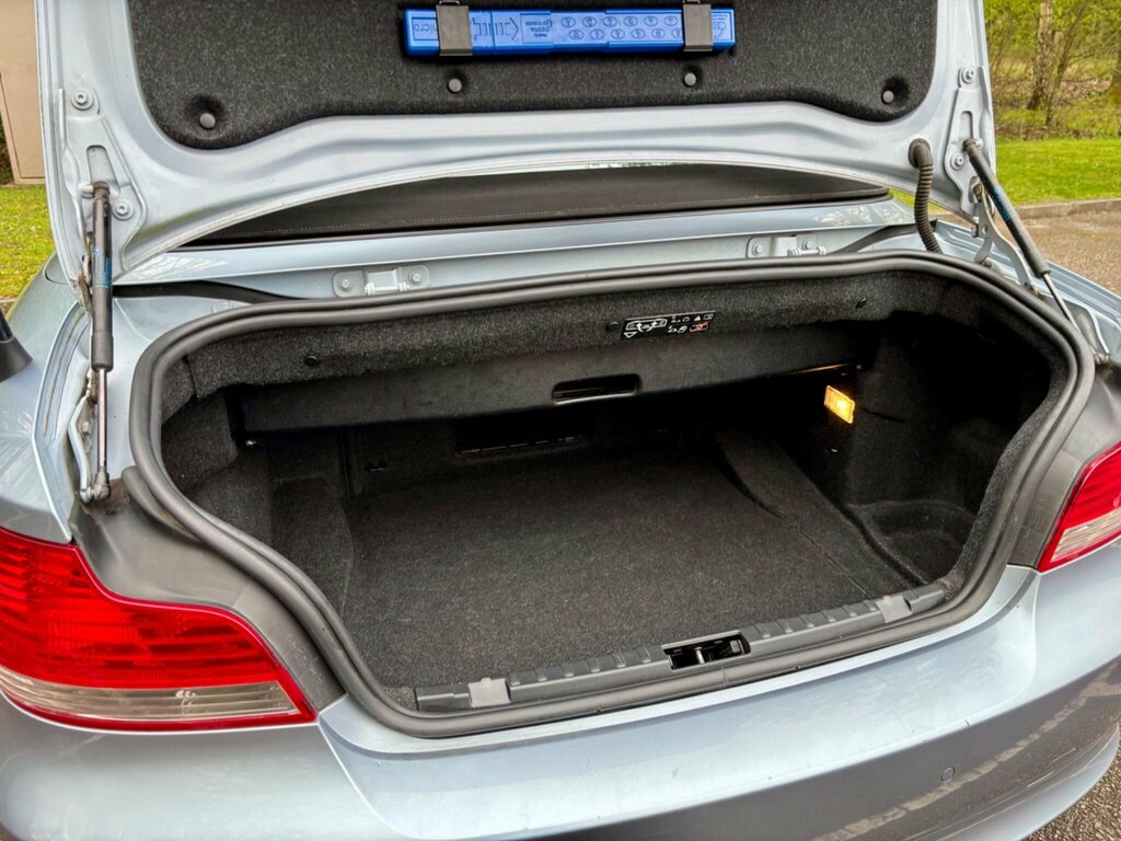 BMW 1 Series  Black #30