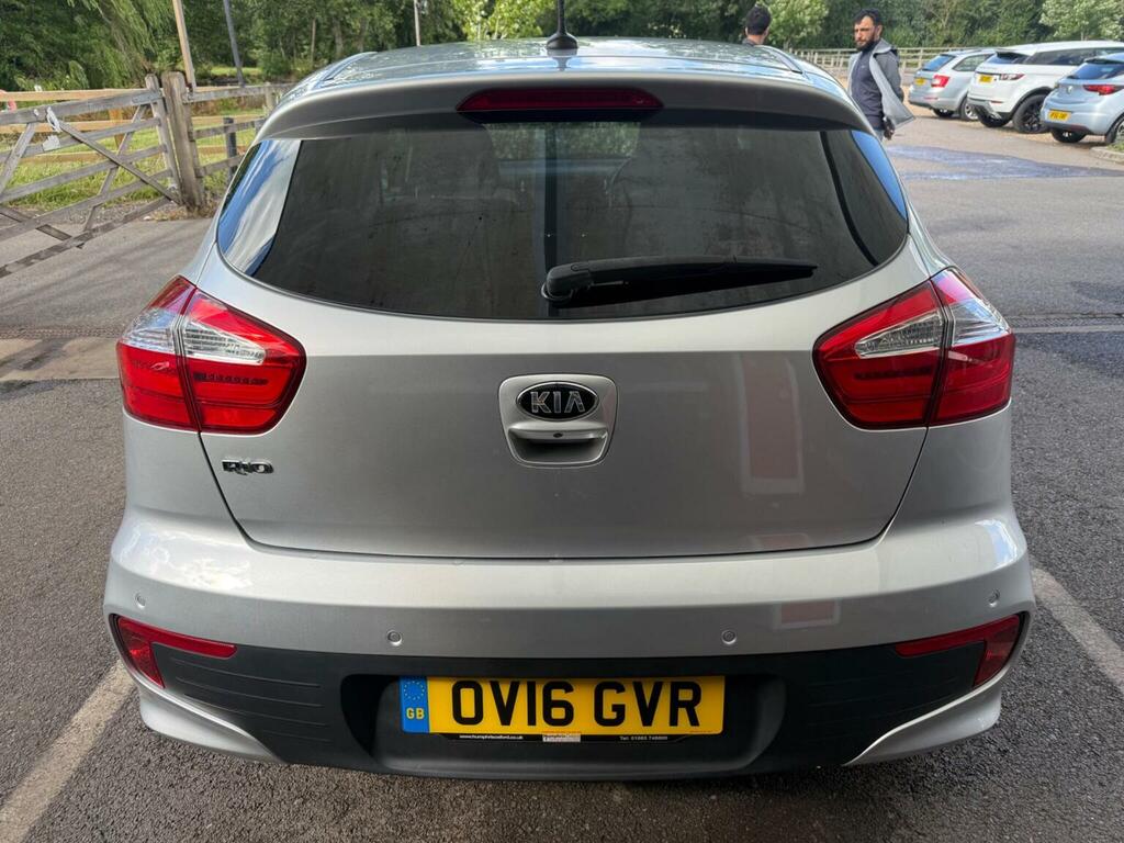 Kia RIO Hatchback 1.4 3 Euro 6 201616 Silver #2