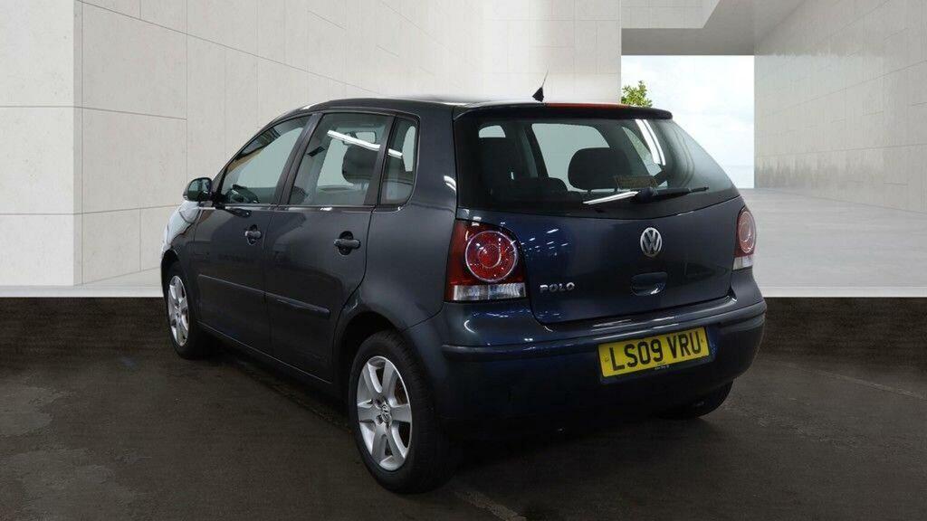 Volkswagen Polo 1.2 Match Grey #3