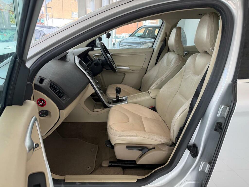 Volvo XC60 2.4D S Blue #25