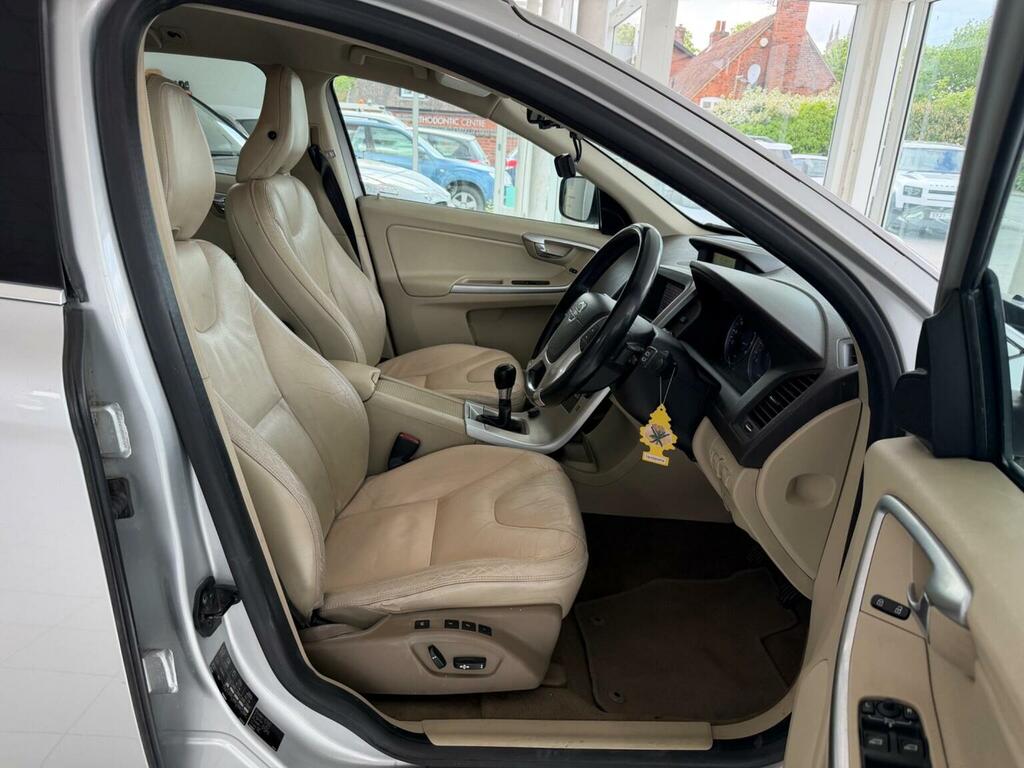 Volvo XC60 2.4D S Blue #12