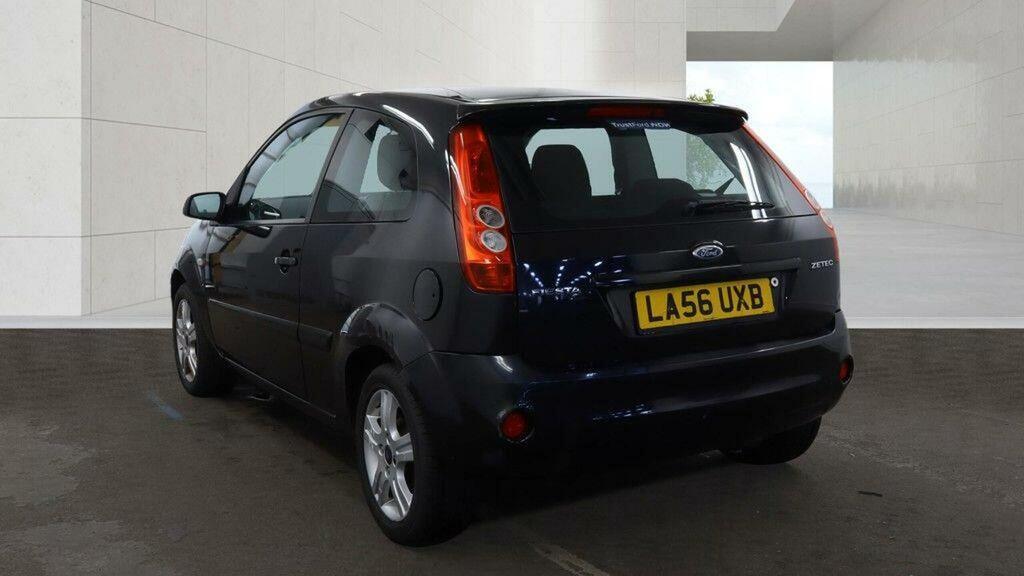 Ford Fiesta Hatchback 1.4 Zetec Climate 200756 Black #3