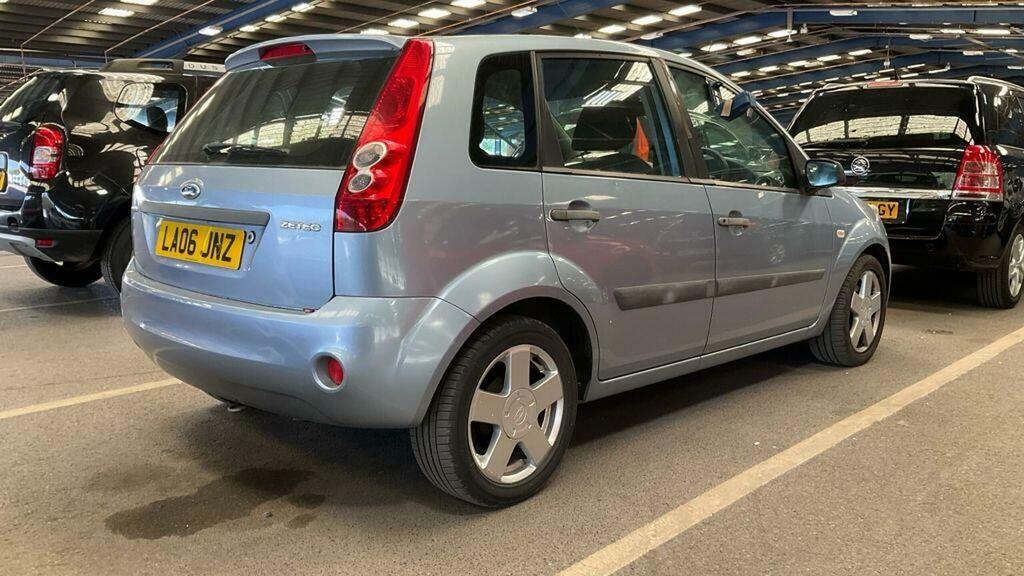 Ford Fiesta 1.4 Zetec Climate Blue #4