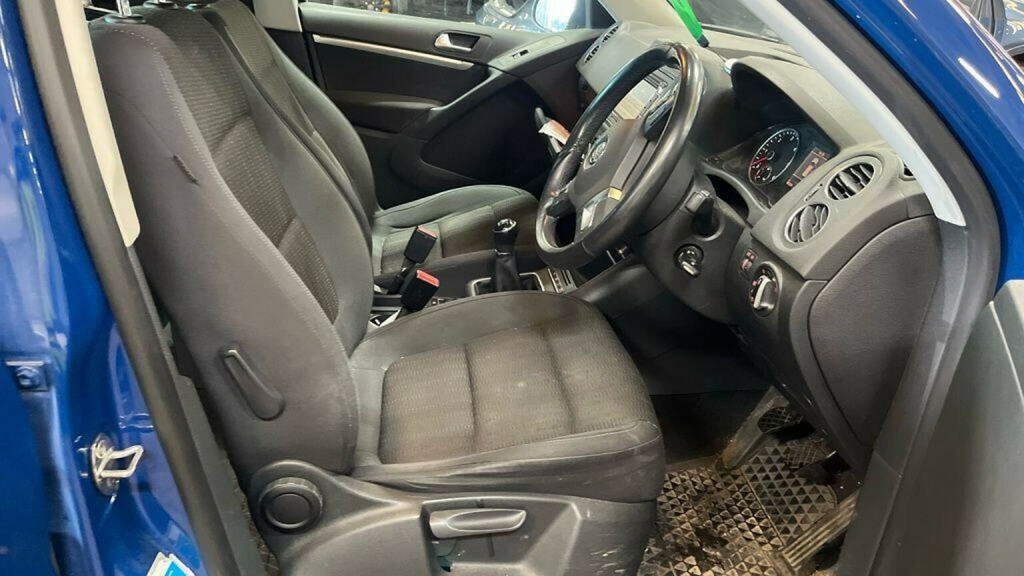 Volkswagen Tiguan 2.0 Tdi Bluemotion Tech Beige #14