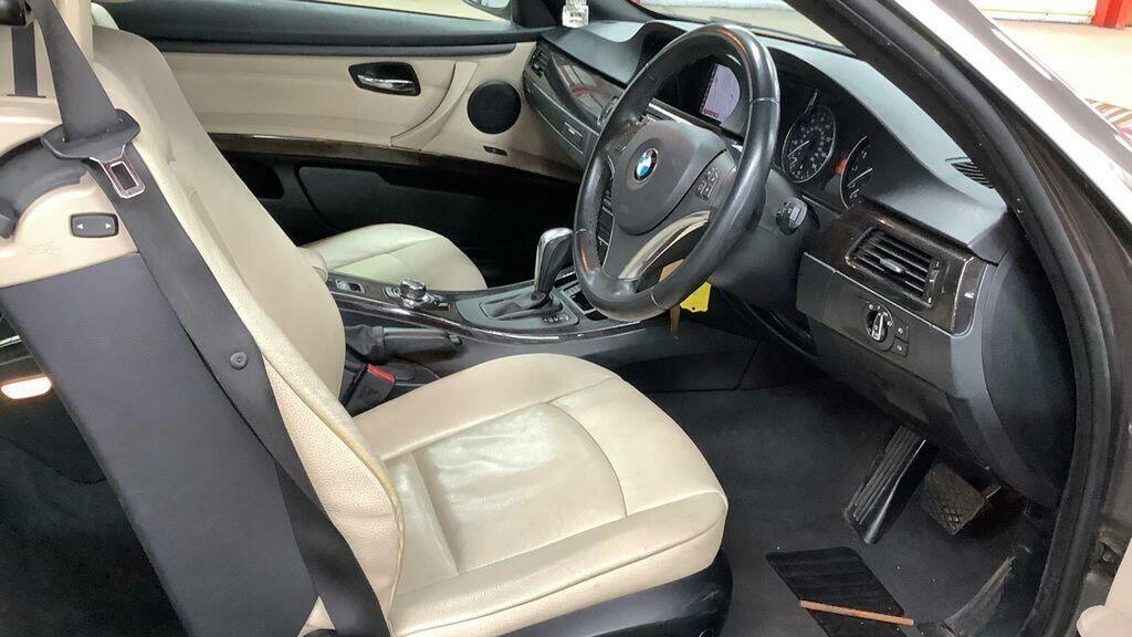 BMW 3 Series 2.0 320D Se Steptronic Euro 5 Black #5