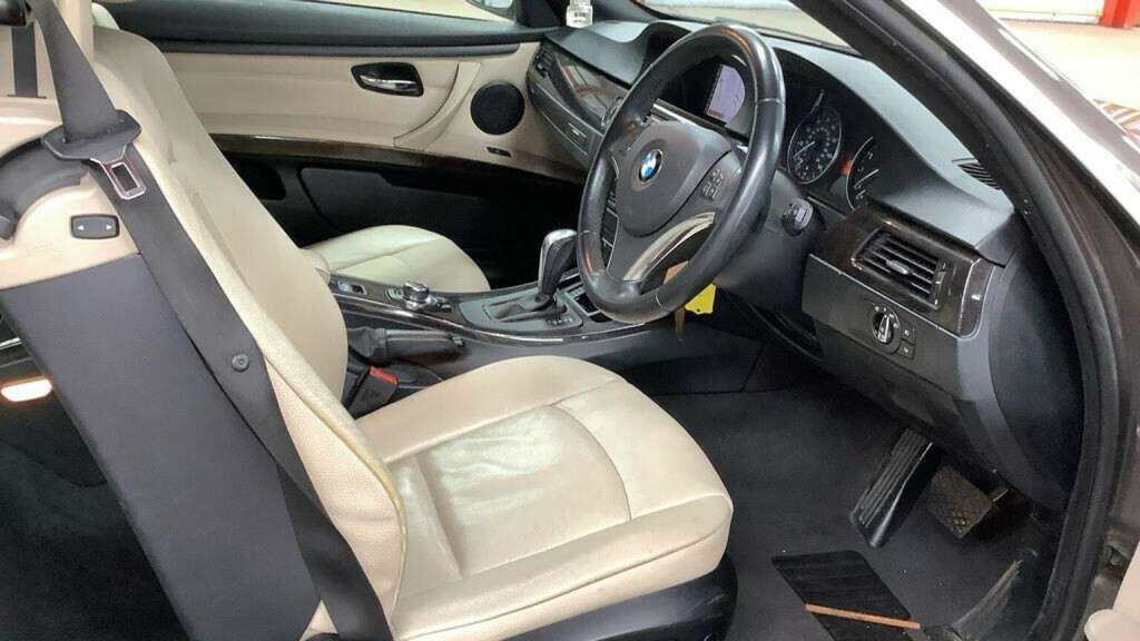 BMW 3 Series 2.0 320D Se Steptronic Euro 5 Black #10