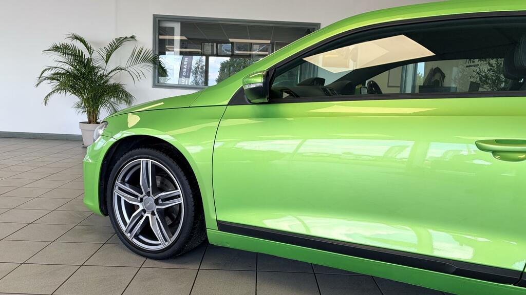 Volkswagen Scirocco 2.0 Tdi Bluemotion Tech Gt Hatchback Ds NV64VKH Green #3