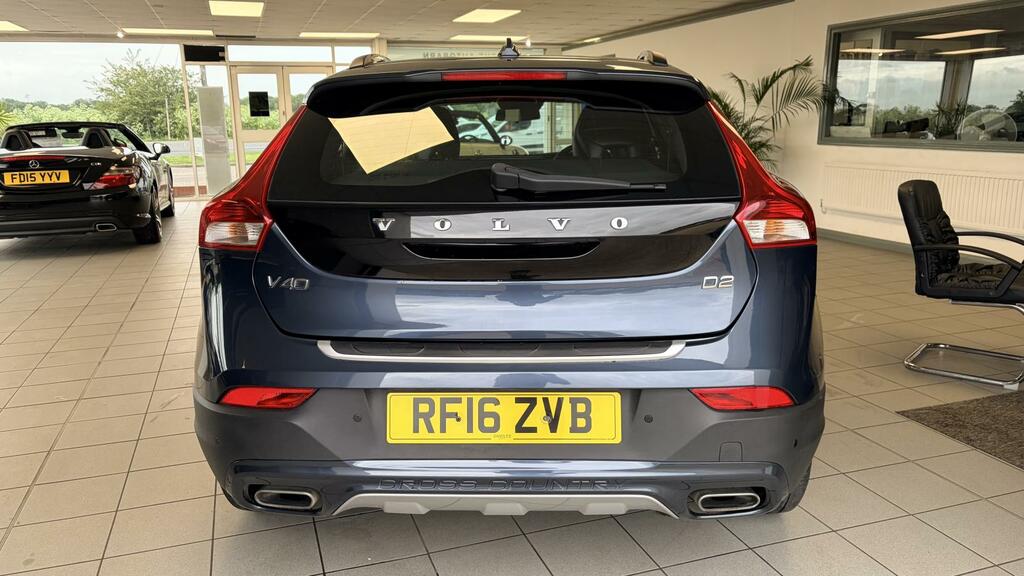 Volvo V40 Cross Country Pro Blue #6