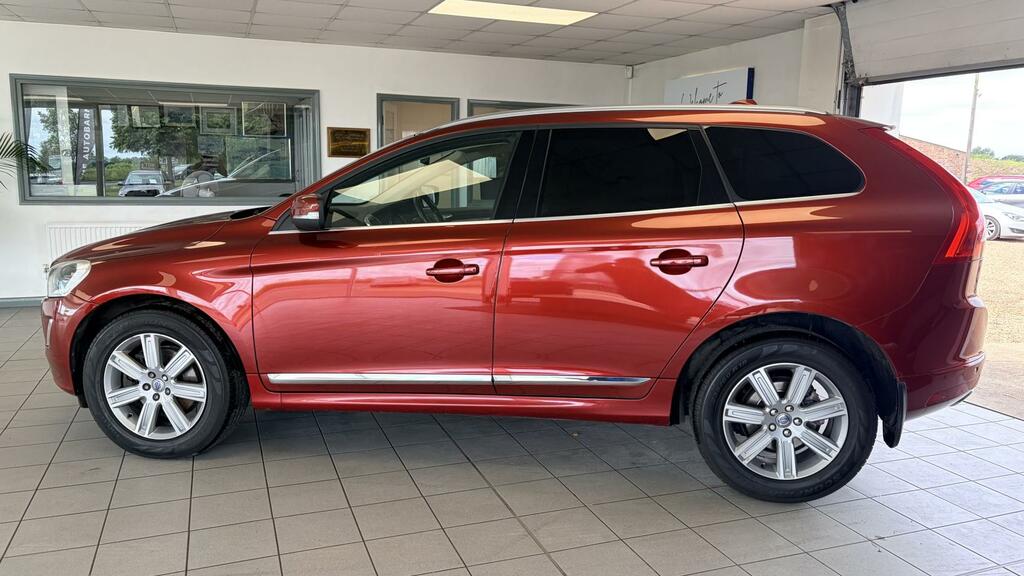 Volvo XC60 Se Lux Nav Red #2