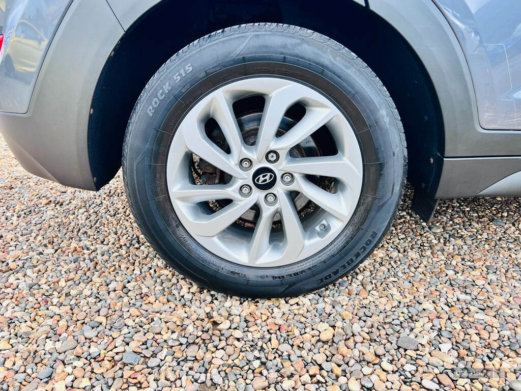 Hyundai Tucson 1.7 Crdi Blue Drive Se 2Wd Grey #5