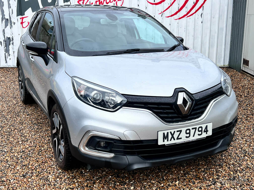 Renault Captur 1.3 Tce 150 Iconic Edc Silver #2