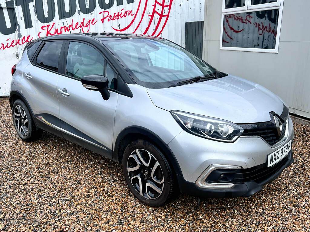 Renault Captur 1.3 Tce 150 Iconic Edc Silver