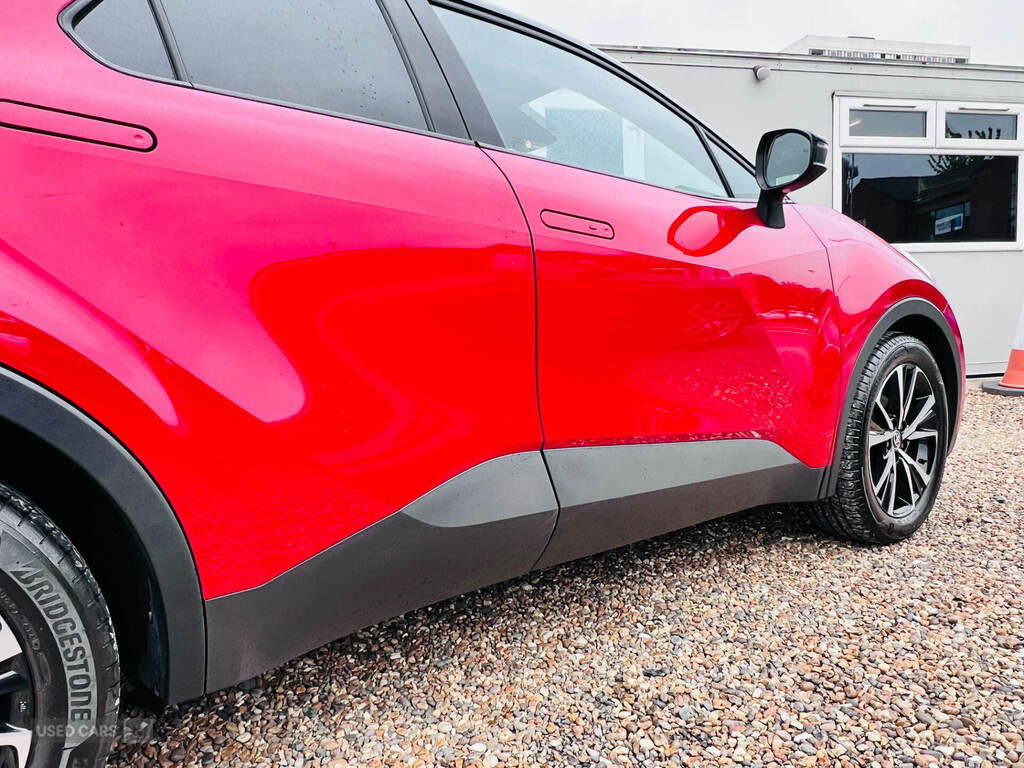 Toyota C-Hr 1.8 Hybrid Design Cvt Black #6