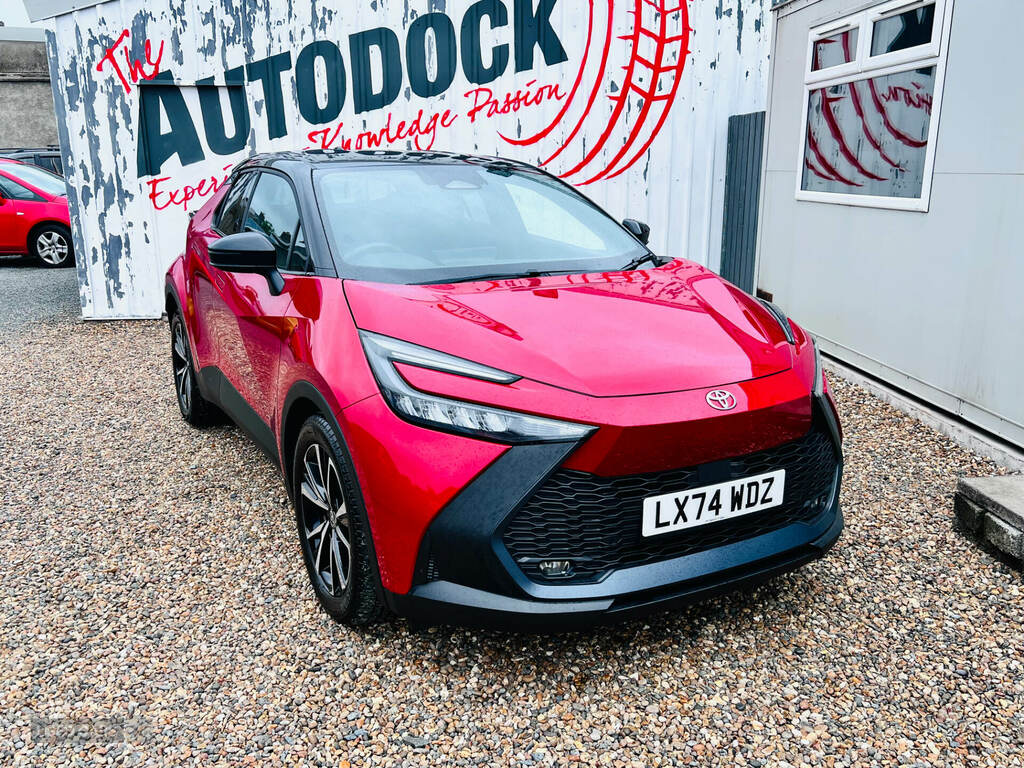 Toyota C-Hr 1.8 Hybrid Design Cvt Black #2
