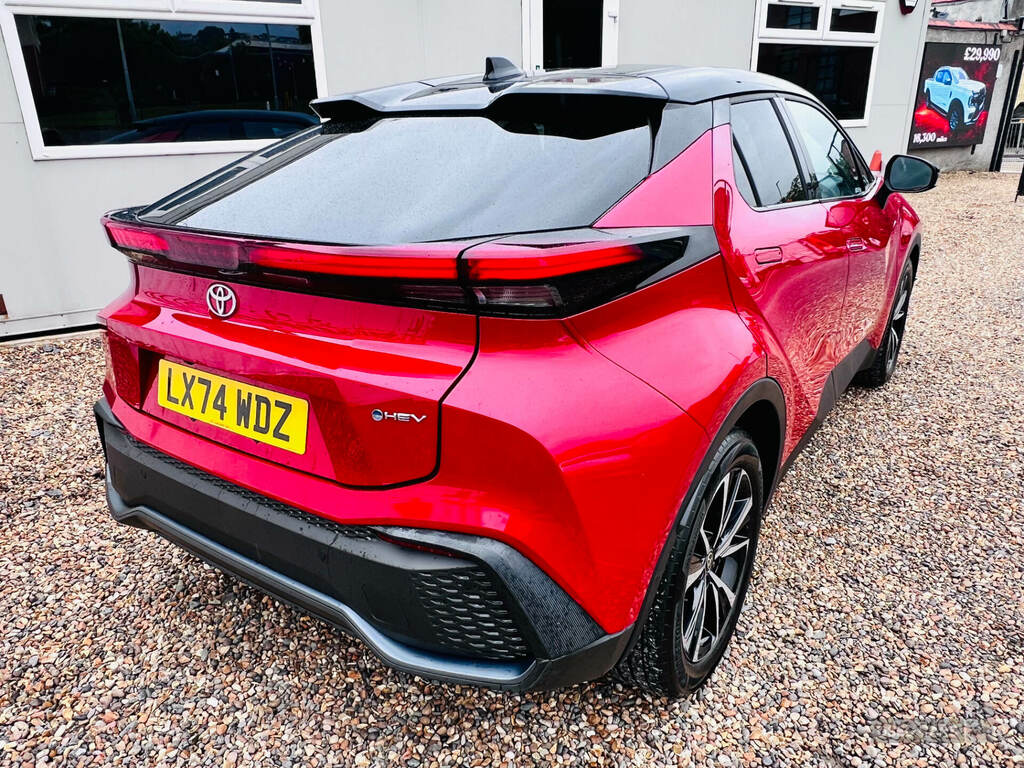 Toyota C-Hr 1.8 Hybrid Design Cvt Black #4