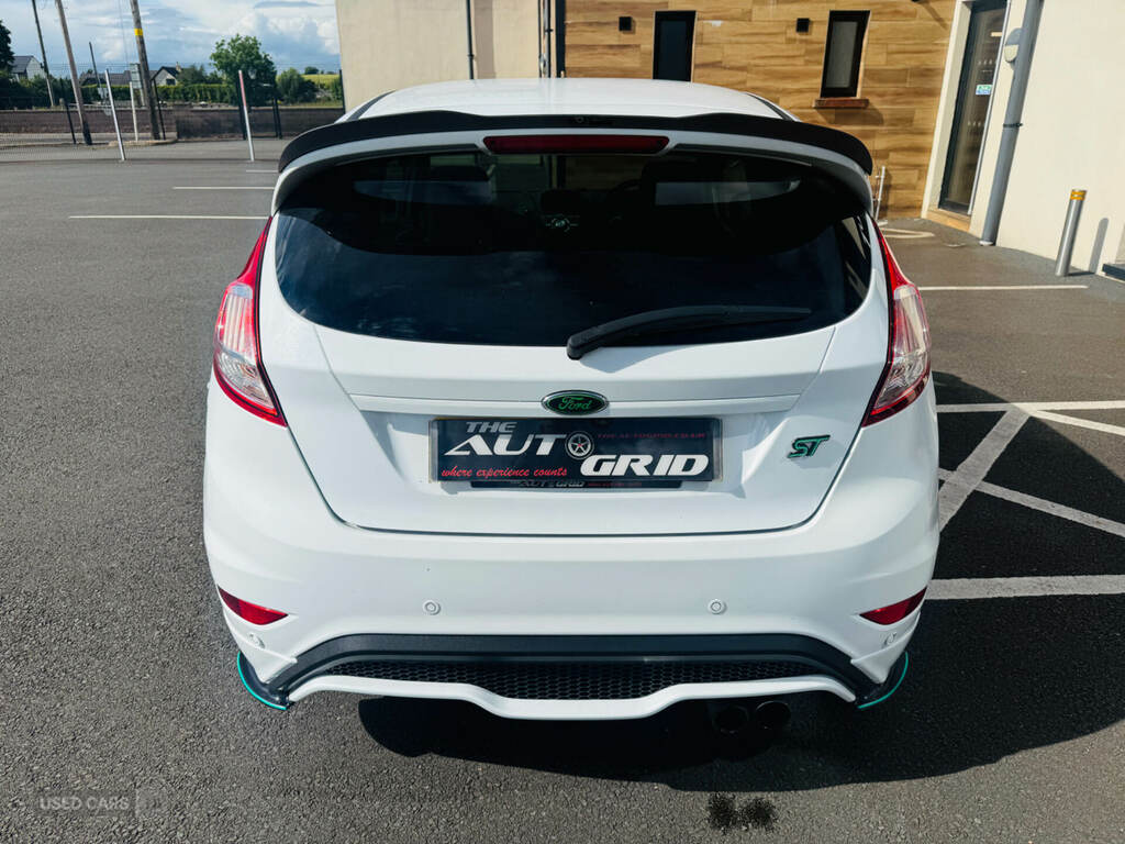 Ford Fiesta 1.6 Ecoboost St-3 IKZ888 White #5