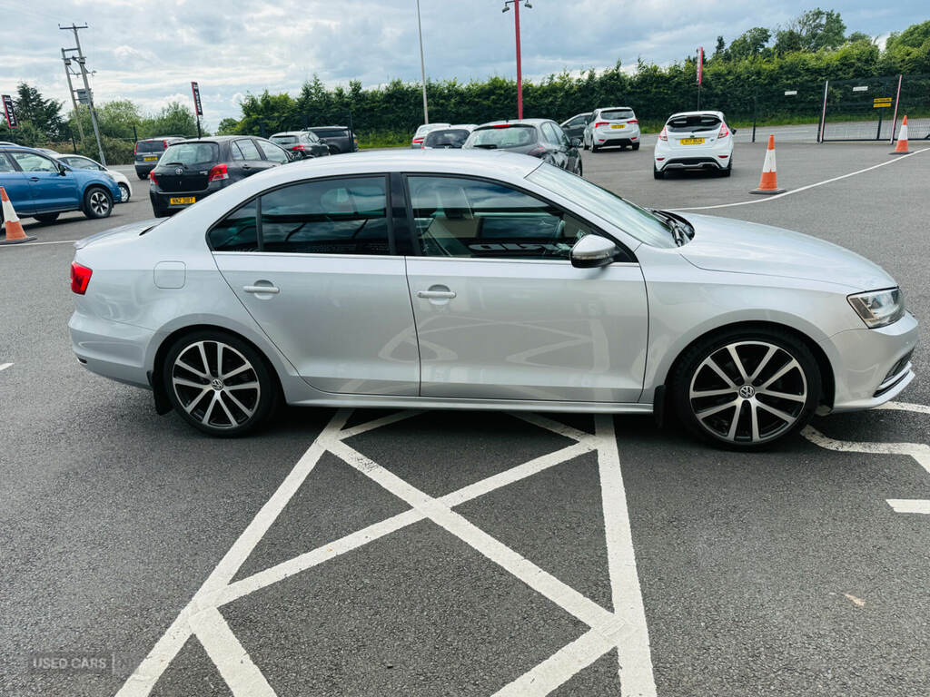 Volkswagen Jetta 1.4 Tsi 150 Gt Silver #2