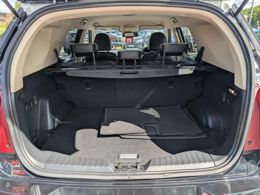 SsangYong Tivoli XLV 1.6 Ultimate 126 Bhp Black #43
