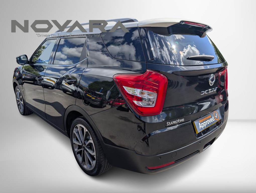 SsangYong Tivoli XLV 1.6 E-xdi Elx Suv Euro 6 Ss Black #4