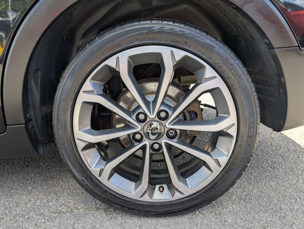 SsangYong Tivoli XLV 1.6 Ultimate 126 Bhp Black #19