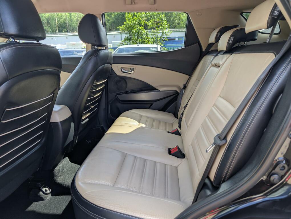 SsangYong Tivoli XLV 1.6 Ultimate 126 Bhp Black #37