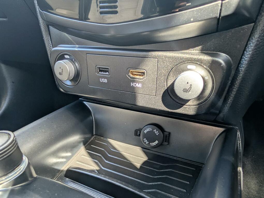 SsangYong Tivoli XLV 1.6 Ultimate 126 Bhp Black #32
