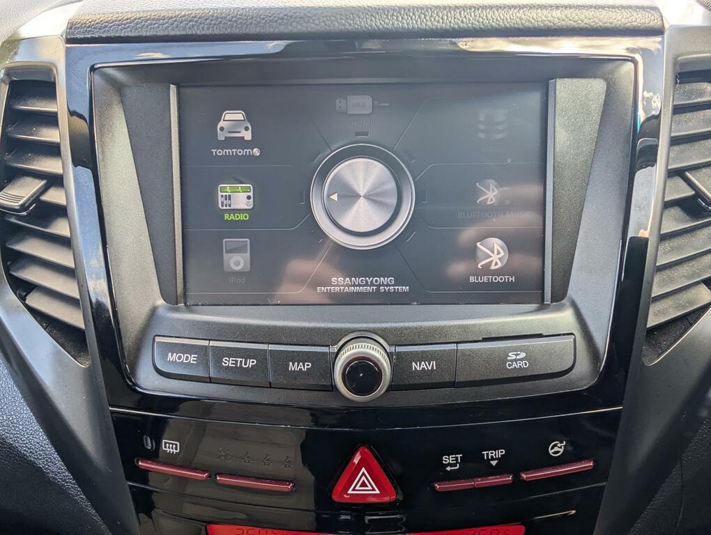 SsangYong Tivoli XLV 1.6 Ultimate 126 Bhp Black #30