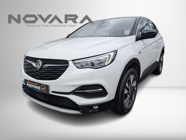 MG ZS 1.5 Zs Exclusive Black #13