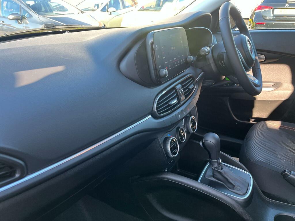 Fiat Tipo 1.5 Firefly Turbo Mhev Cross Hatchback #10