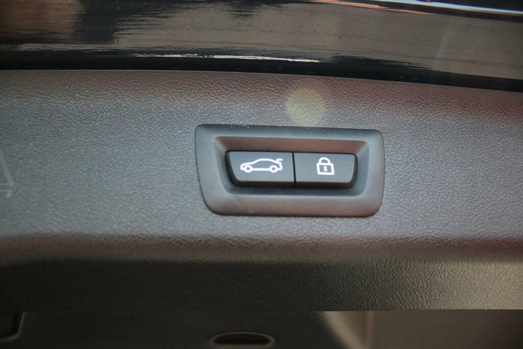 BMW 5 Series 2.0 530E 12Kwh M Sport Saloon Plug-in H Blue #24