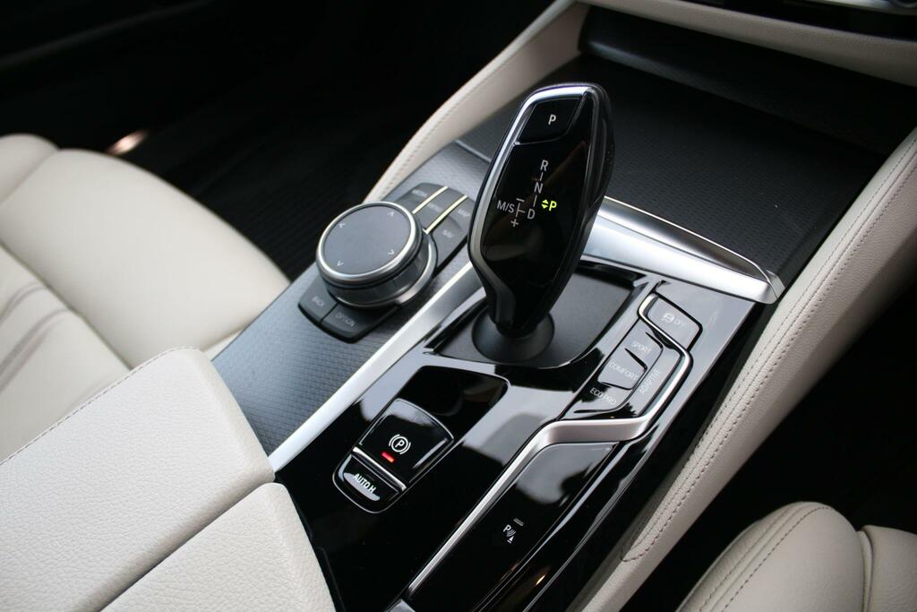 BMW 5 Series 2.0 530E 12Kwh M Sport Saloon Plug-in H Blue #16
