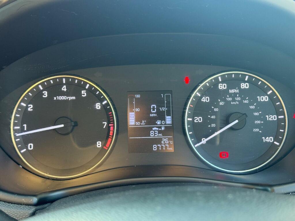 Hyundai I20 White #15