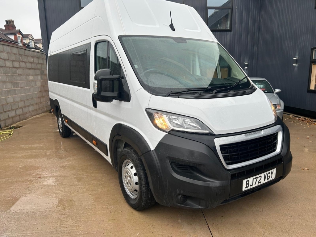 Peugeot Boxer Mpv White #3