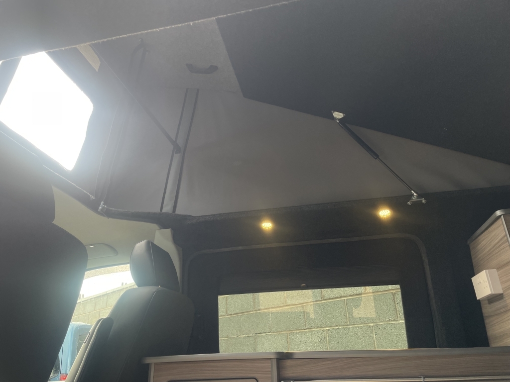Volkswagen Transporter  White #12